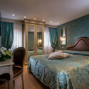 3* מלון Ca' Marinella